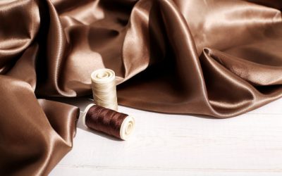Berikut Tips Terbaik Mencuci Baju Sutra