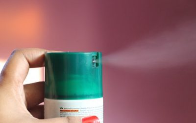 Menghilangkan Noda Deodoran dengan Tepat