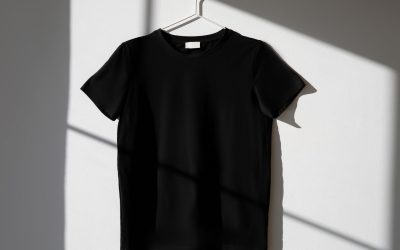 Cara Tepat Mengembalikan Warna Hitam pada Baju yang Memudar