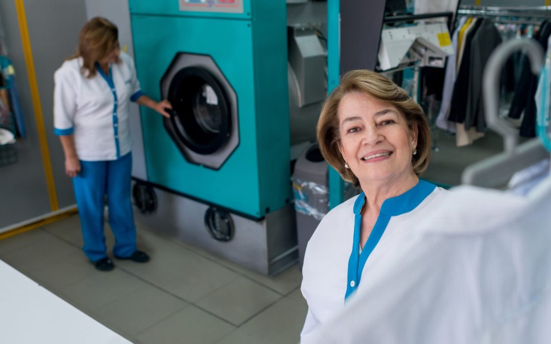 Gak Khawatir Kontrol Banyak Outlet Laundry: Solusi dan Strategi Efektif