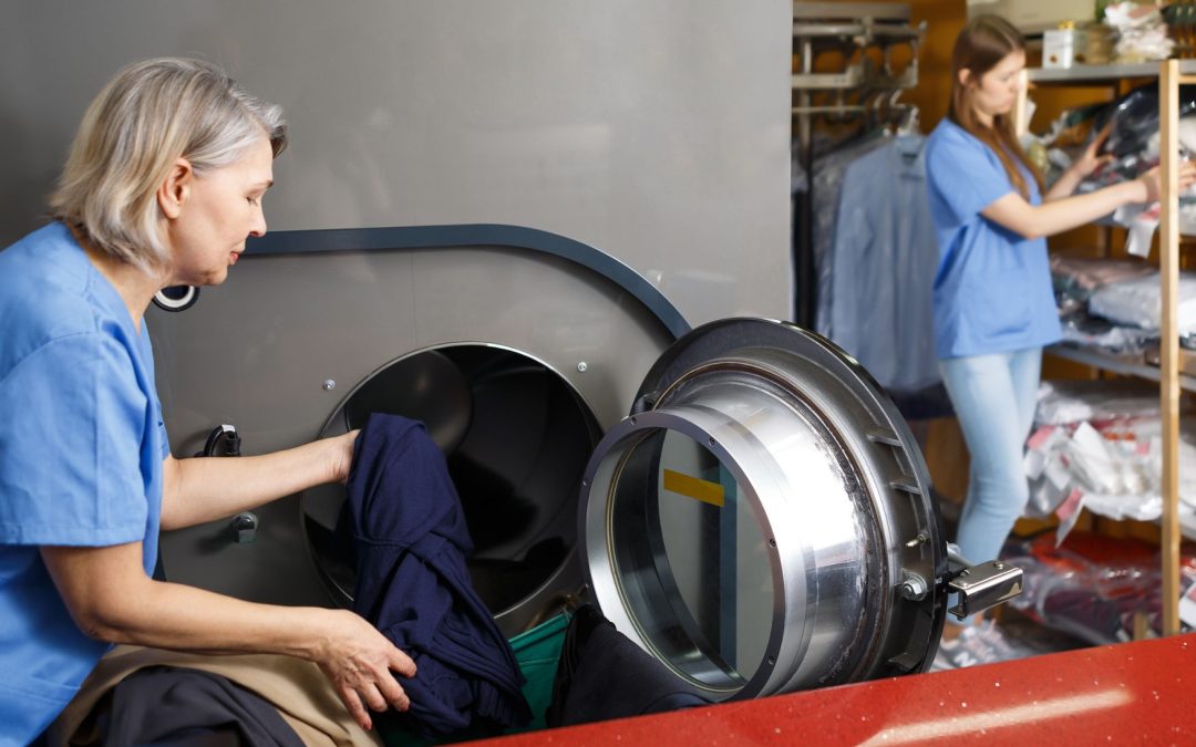 Lebih Produktif: Bagaimana Mengatur Pegawai Laundry Agar Disiplin