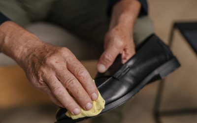 Tips Menarik! Cara Cuci Sepatu yang Aman dan Rapi Ala Laundry Profesional