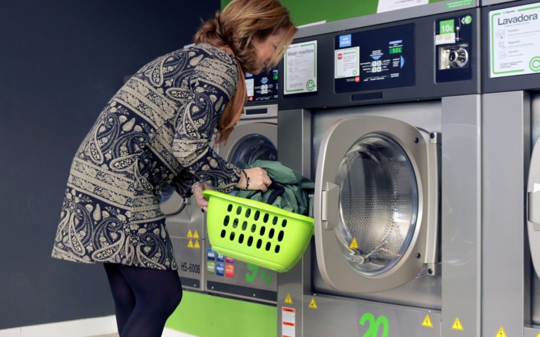 Lebih Menguntungkan Mana? Laundry Self-Service vs Full-Service